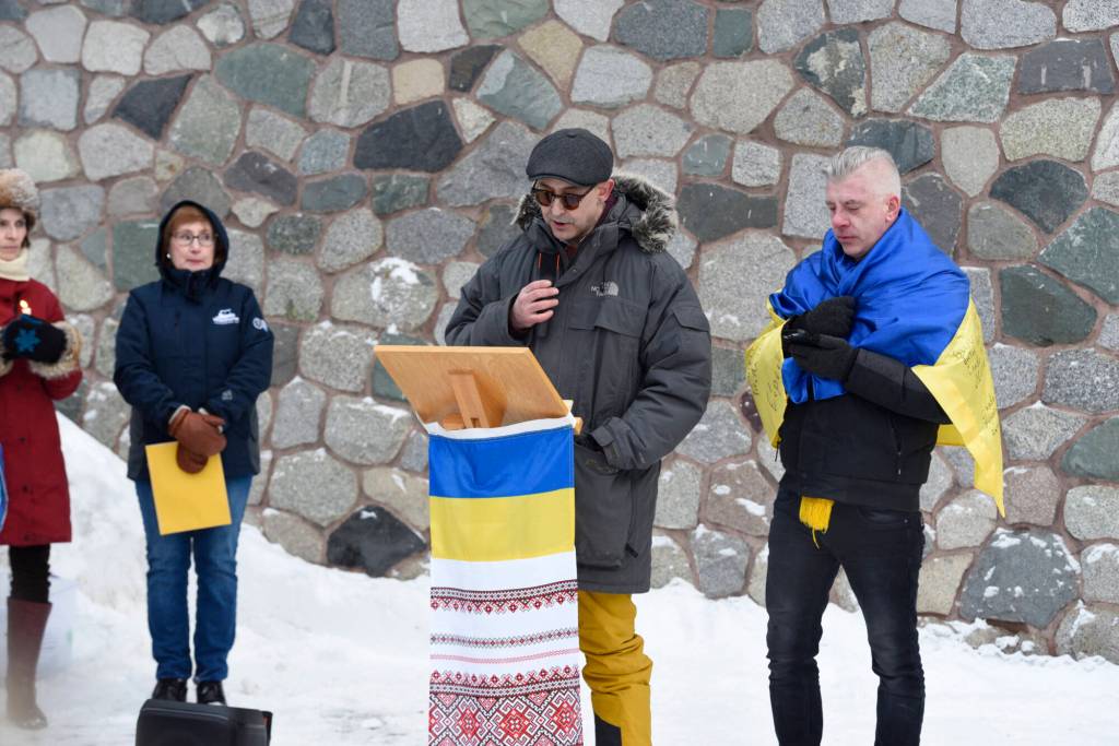 Yukon community reflects on fourth anniversary of Ukraine war at vigil